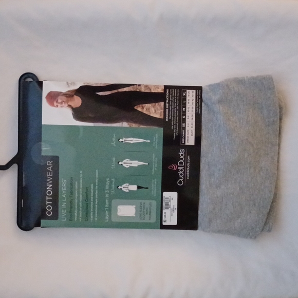 Women's Cuddl Duds® Cottonwear Long Sleeve Scoopneck Top - Grey - Picture 3 of 4